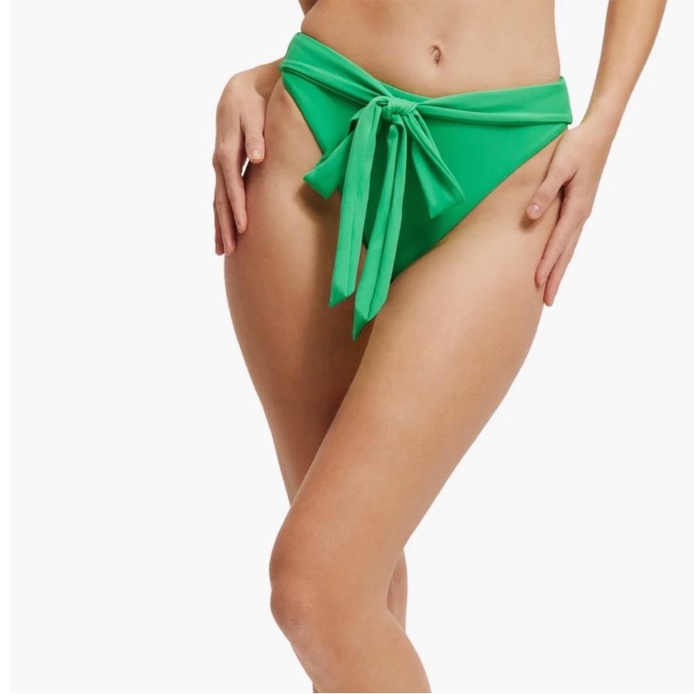 Good American bikini bottoms